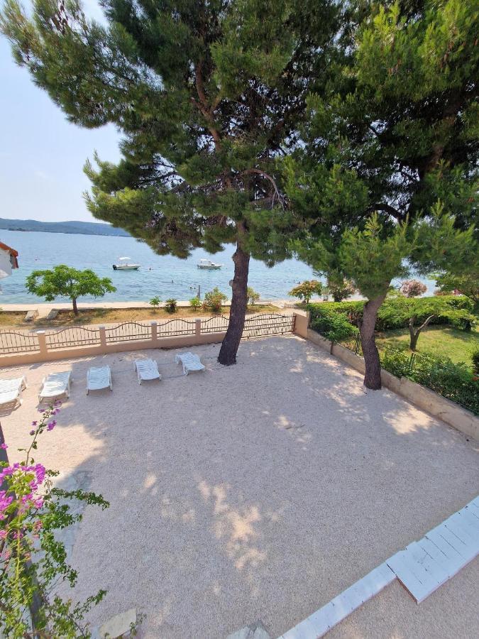 5 Meters From The Sea With Private Beach - 70M2 Colibri Sunset Apartments Sveti Petar  Kültér fotó