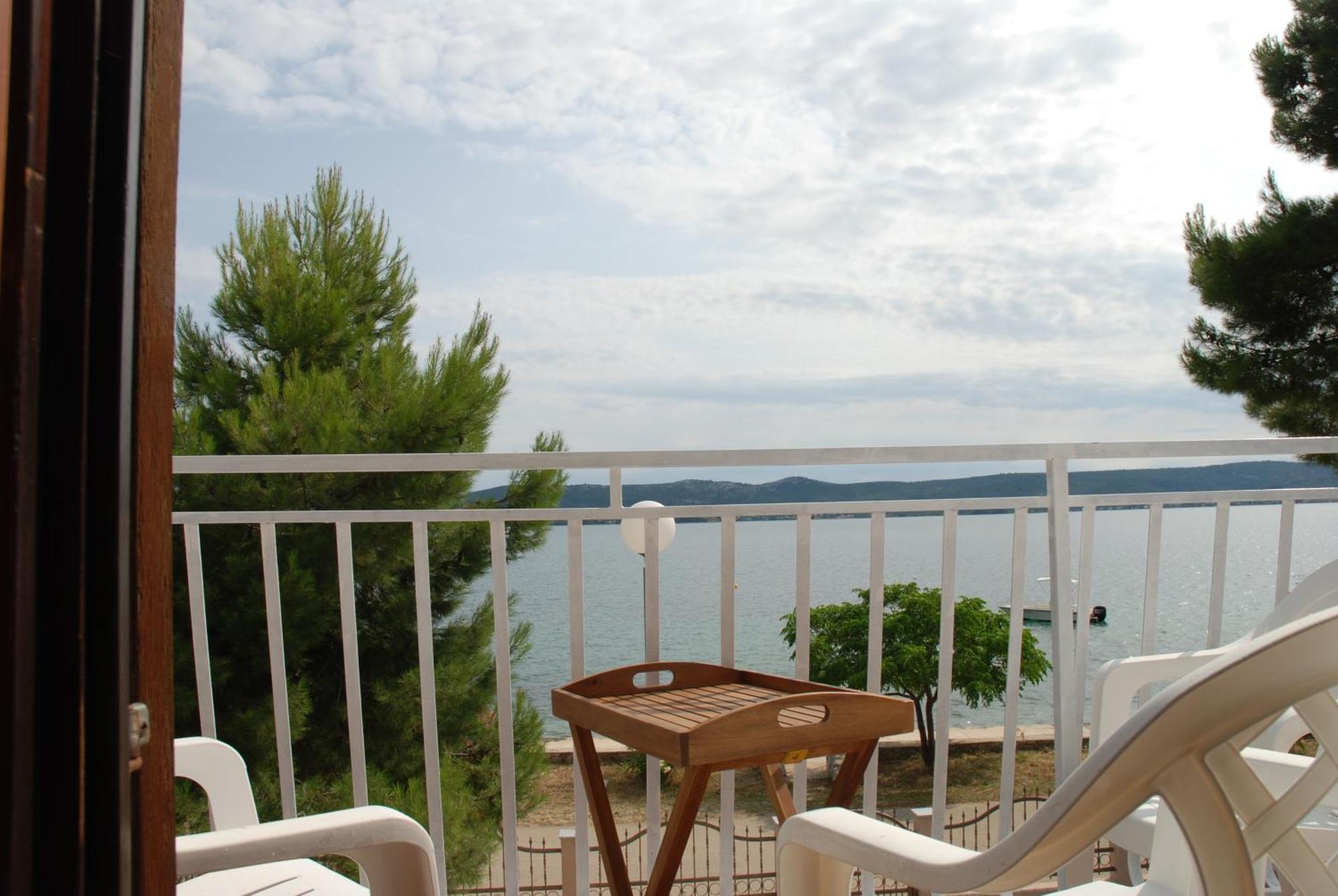 5 Meters From The Sea With Private Beach - 70M2 Colibri Sunset Apartments Sveti Petar  Kültér fotó